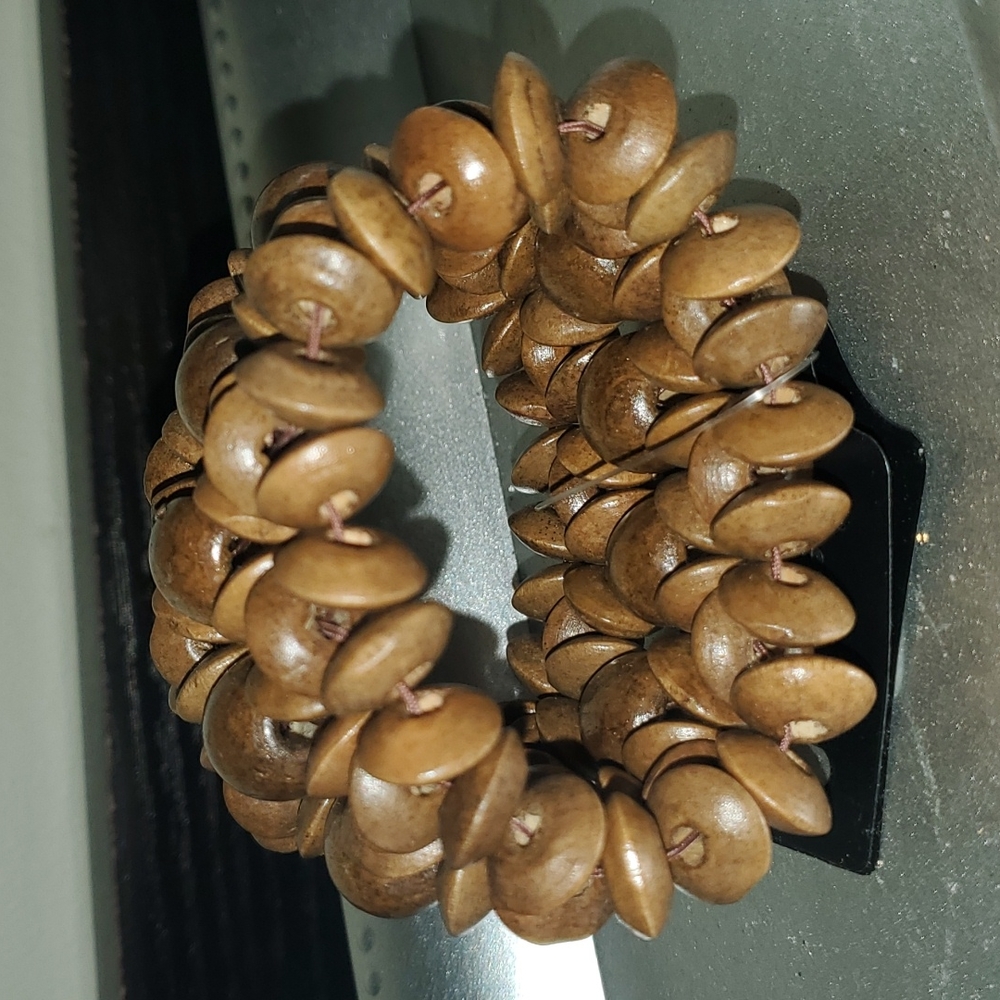 2 Strechy bracelets - Picture 6 of 9